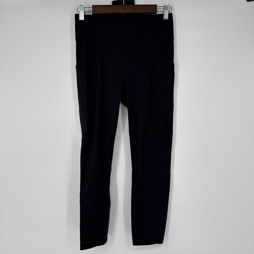 Lululemon Time To Sweat Crop 23"‎ Leggings Womens 6 Black High Rise Wicking